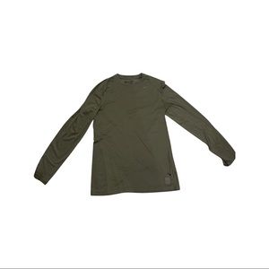 Men’s under armour navy green drifit longsleeve